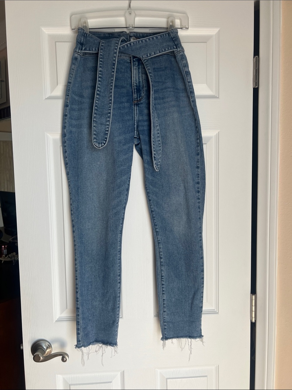 Abercrombie & Fitch High-Rise Blue Paperbag Waist Jeans with Self-Tie Belt